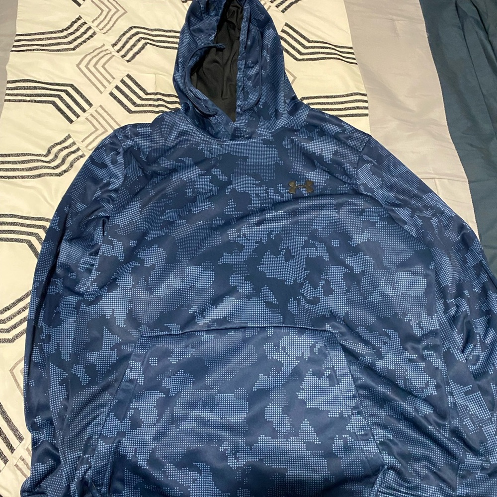 LG Men's Blue Camouflage Sweater